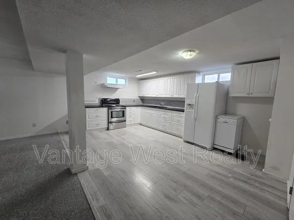 520B Hollydell Rd, Kelowna, BC V1X 1L5