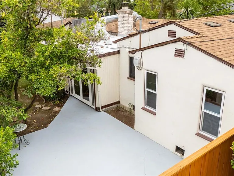 4328 Goodland Ave — Photo 43
