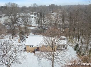 3352 Whites Bridge Rd, Lowell, MI 49331