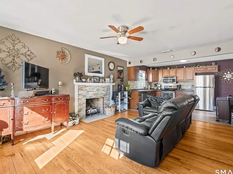 192 Wolcott Hill Rd — Photo 5