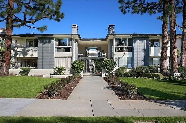 1st image of 610 S Orange Grove Blvd APT 4