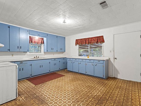 5th image of 2707 Happy Valley Ln