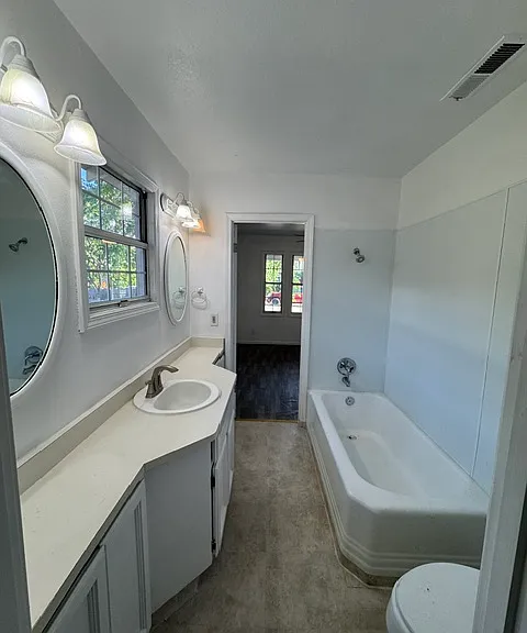 551 Scott St — Photo 14
