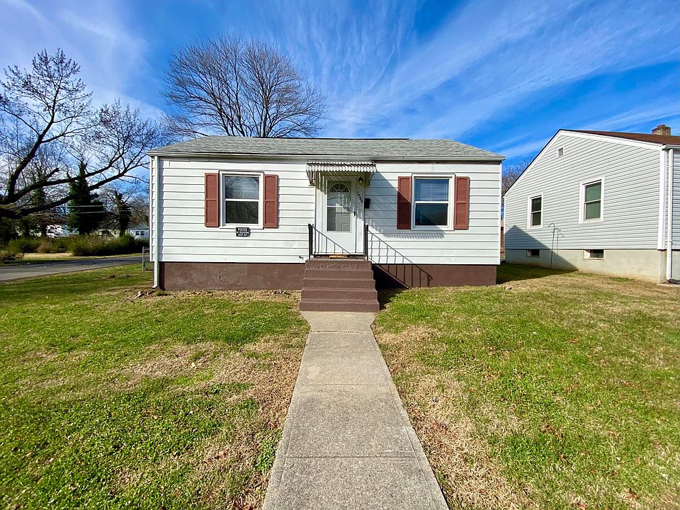 1st image of 1544 Wellsley St NW