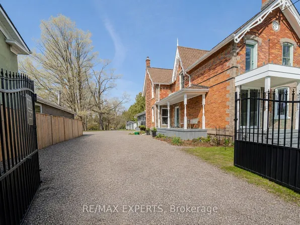 13676 9th Line, Whitchurch Stouffville, ON L4A 3C7