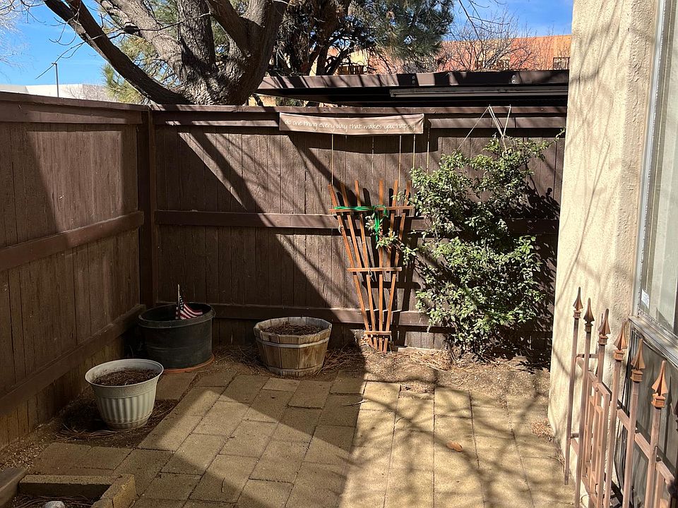 2nd image of 1601 Pennsylvania St NE #F-1