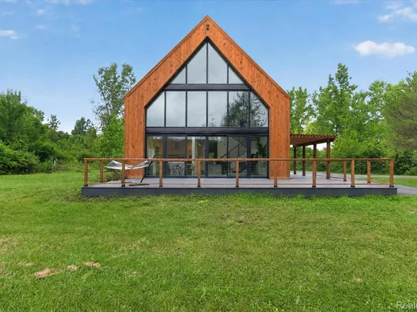 44336 Robson Rd, Van Buren Township, MI 48111