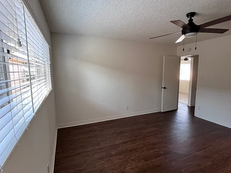 La Villa Descanso Apartments — Photo 18