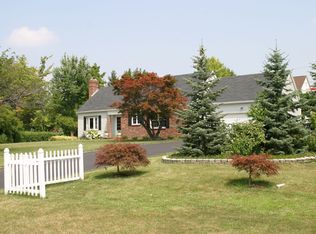 172 Tobey Rd, Pittsford, NY 14534