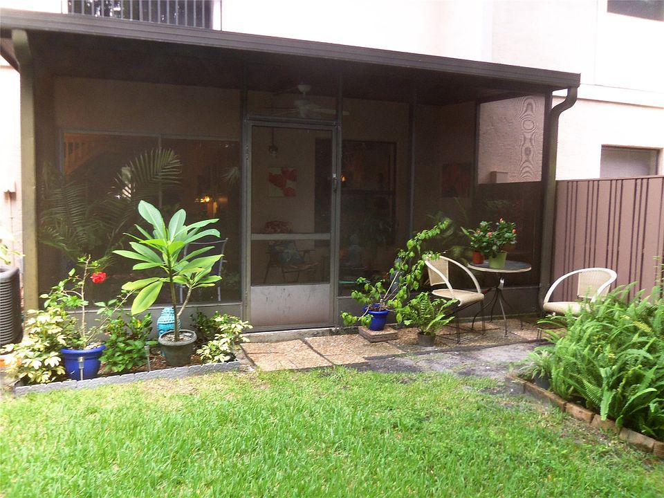 1st image of 2559 NW 42nd Ave