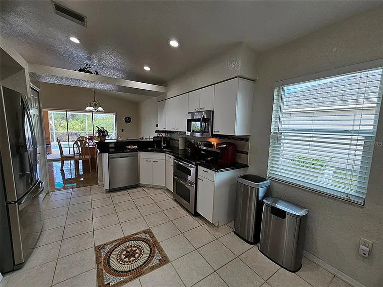114 Albatross Rd — Photo 10