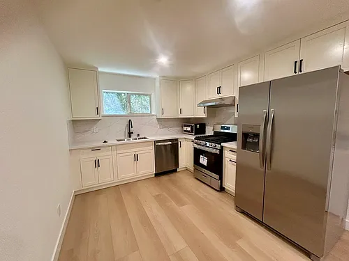 1034 Adams St Photo 1