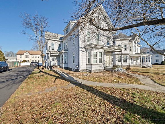 3rd image of 218 South Ave