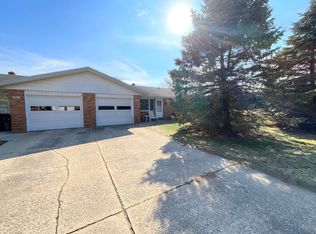 2540 Demorrow Cir #2542, Stevensville, MI 49127
