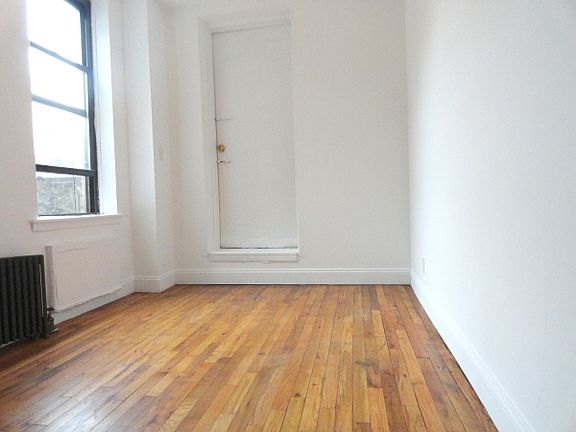 3rd image of 205 W 79th St APT 5D
