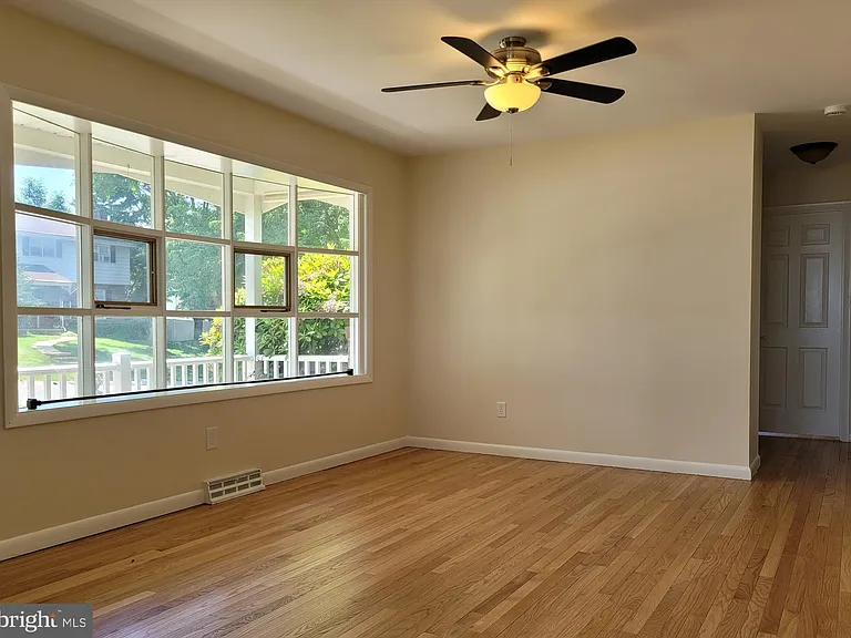 316 S Miller St — Photo 5