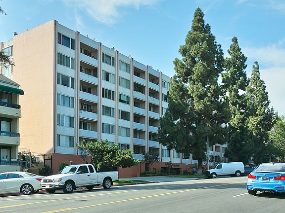 2nd image of 421 S La Fayette Park Pl APT 316