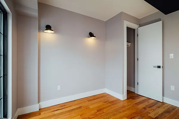 Rented by Nooklyn NYC LLC | media 17