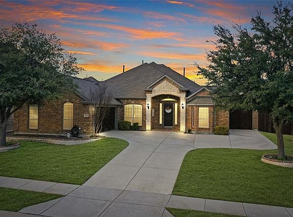 2nd image of 2321 Palo Duro Dr
