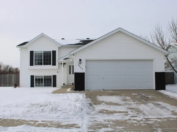 3923 33rd St S, Fargo, ND 58104