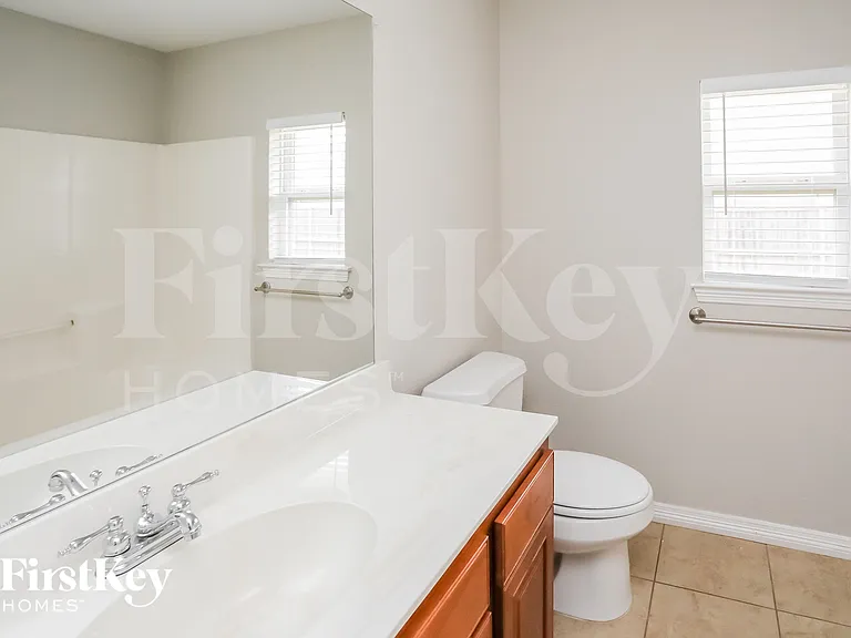 104 Abbey Rd — Photo 14