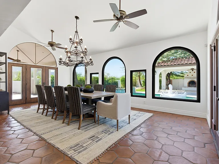 5828 E Cactus Wren Rd — Photo 18