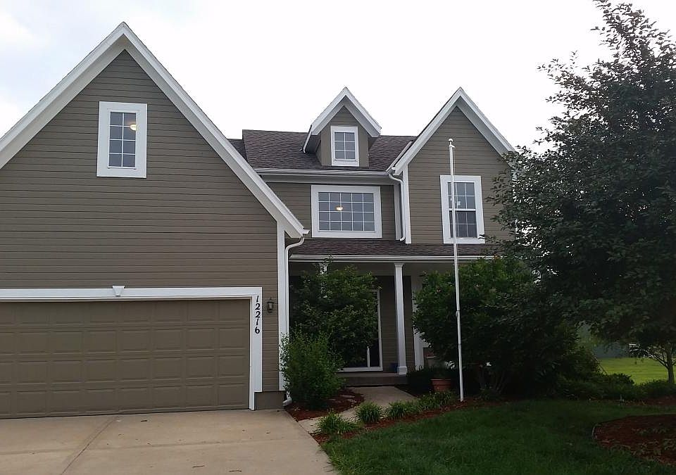 12216 Clubhouse Dr