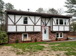 41 Leisure Ln, Wareham, MA 02571