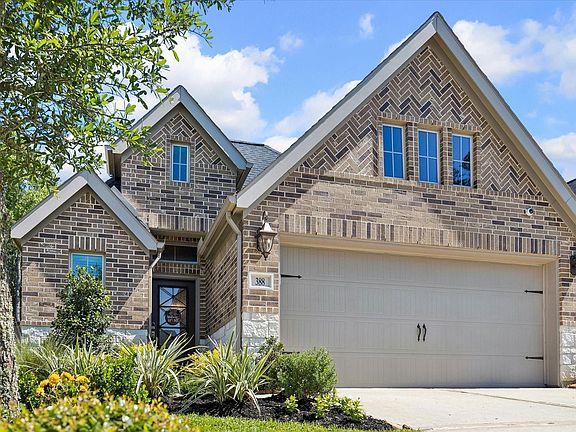 2nd image of 388 Rise Ln