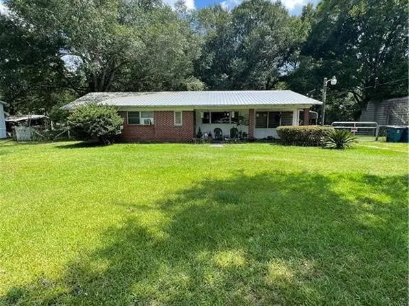 284 Cherry St, Nahunta, GA 31553