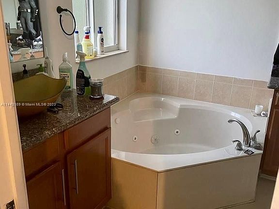 2nd image of 21003 NW 14th Pl APT 644