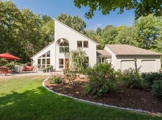 139 Ayer Rd, Harvard, MA 01451