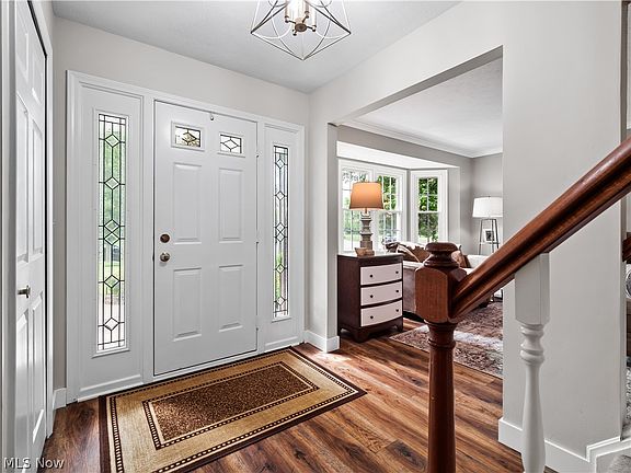 2nd image of 28610 Stonegate Cir