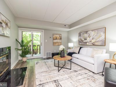 427 Shawmont Ave APT D, Philadelphia, PA, 19128