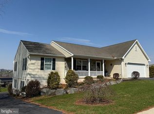 123 Center Ave, Terre Hill, PA