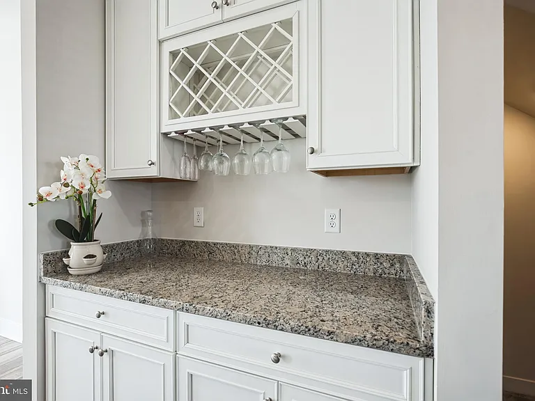 4165 Brodie Pl — Photo 9