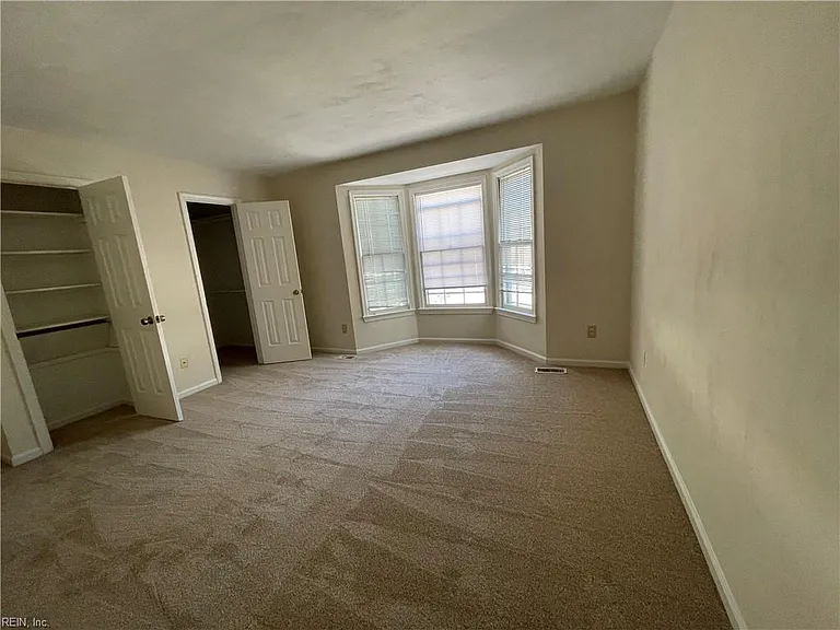 4613 Stonebridge Ln — Photo 8