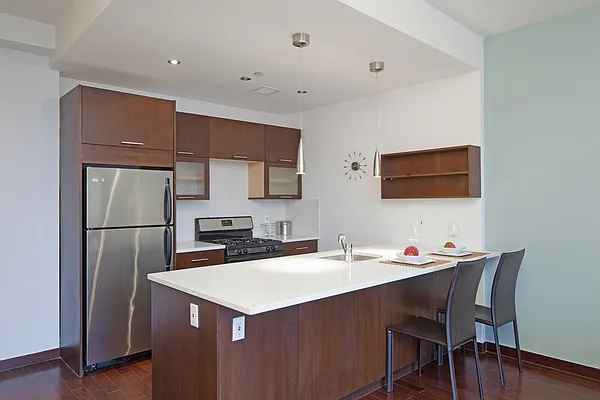 Sold by aptsandlofts.com | media 5