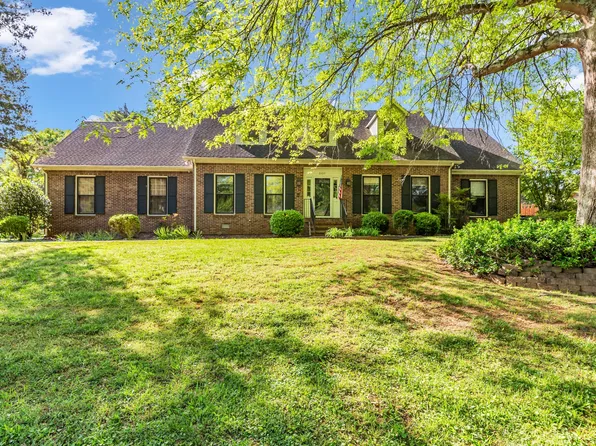 2127 Londonderry Dr, Murfreesboro, TN 37129