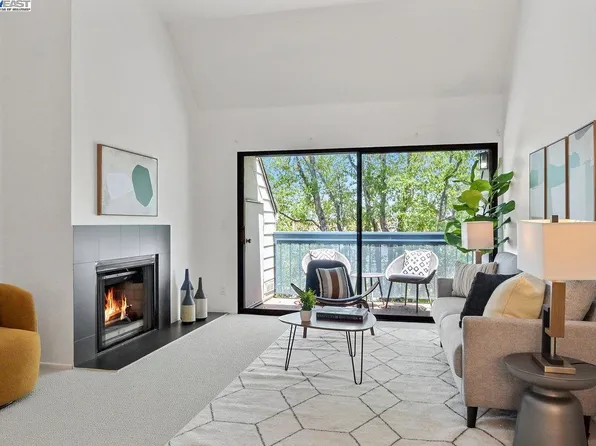 35 W 20th Ave APT 307, San Mateo, CA 94403