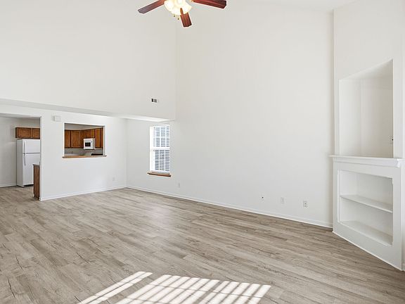 5th image of 1707-1709 Juniper Dr