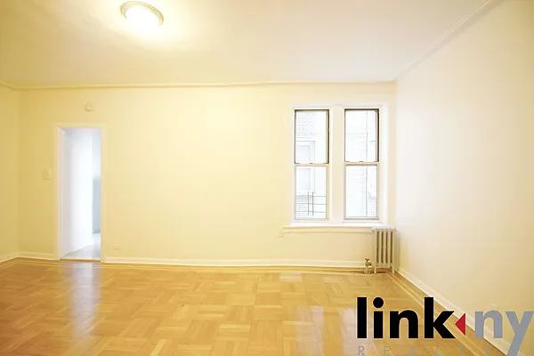 Rented by Link NY Realty | media 36