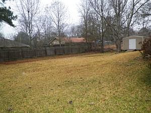 4th image of 15 Clairmont Cir
