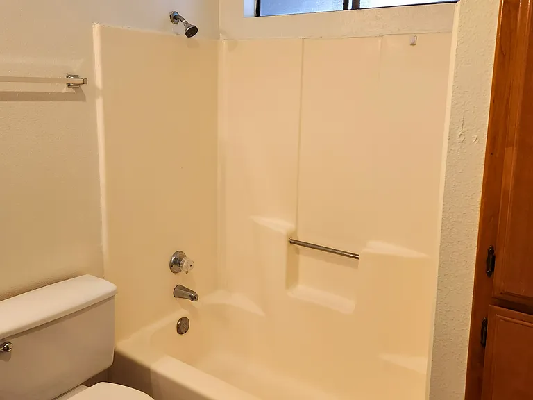 827 Grand Ave — Photo 17