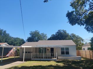 322 Frontier St, River Oaks, TX 76114