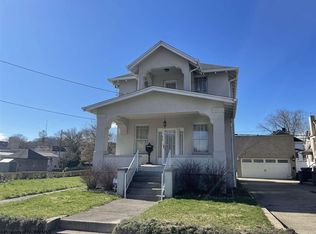 435 Center Ave, Weston, WV 26452