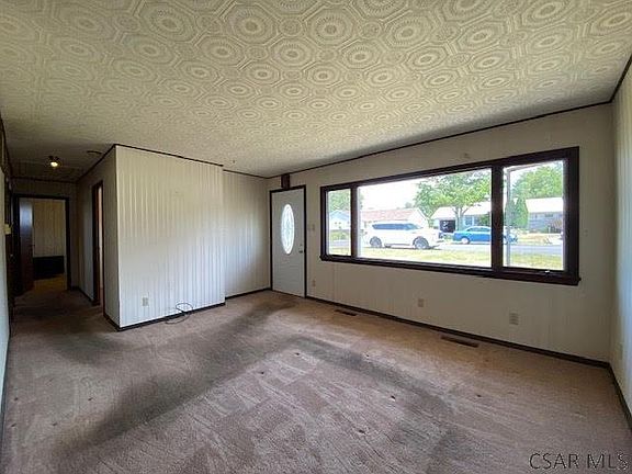 3rd image of 109 Clayton Dr