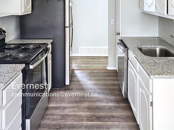 2nd image of 10555 Langford Dr