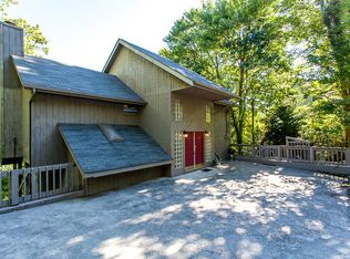 1675 Zurich Rd, Gatlinburg, TN 37738