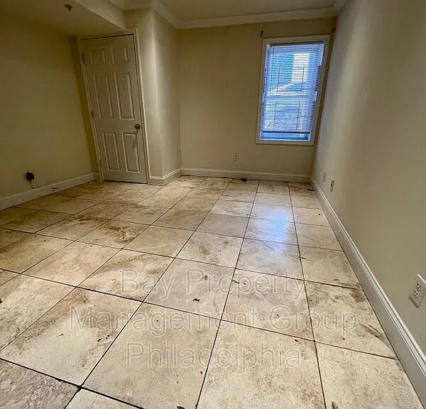 1723 Fontain St #A — Photo 3